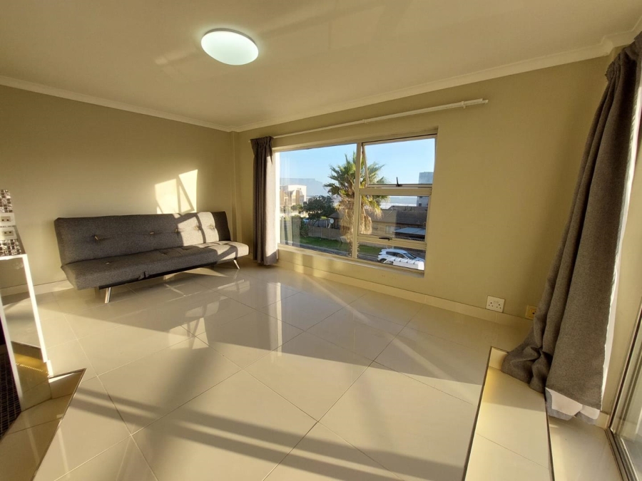 1 Bedroom Property for Sale in Table View Western Cape